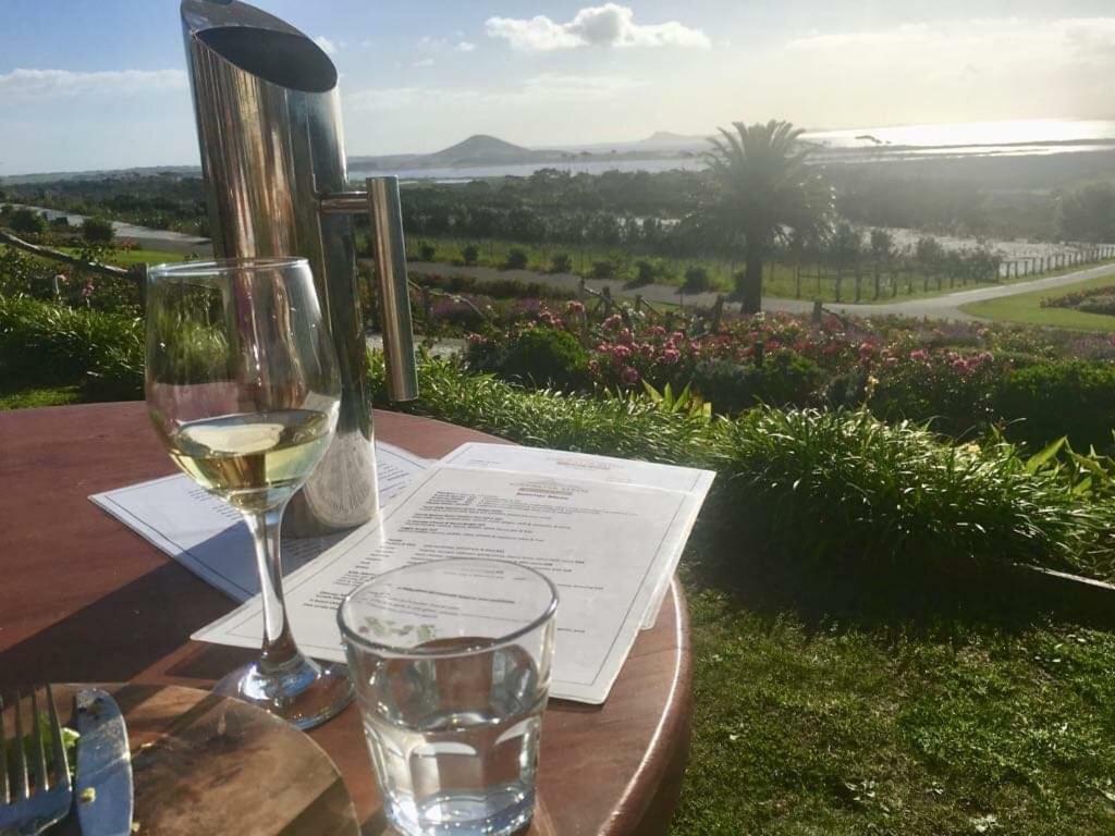 The Camel At Araiawa Raio Lodge Pukenui Екстериор снимка